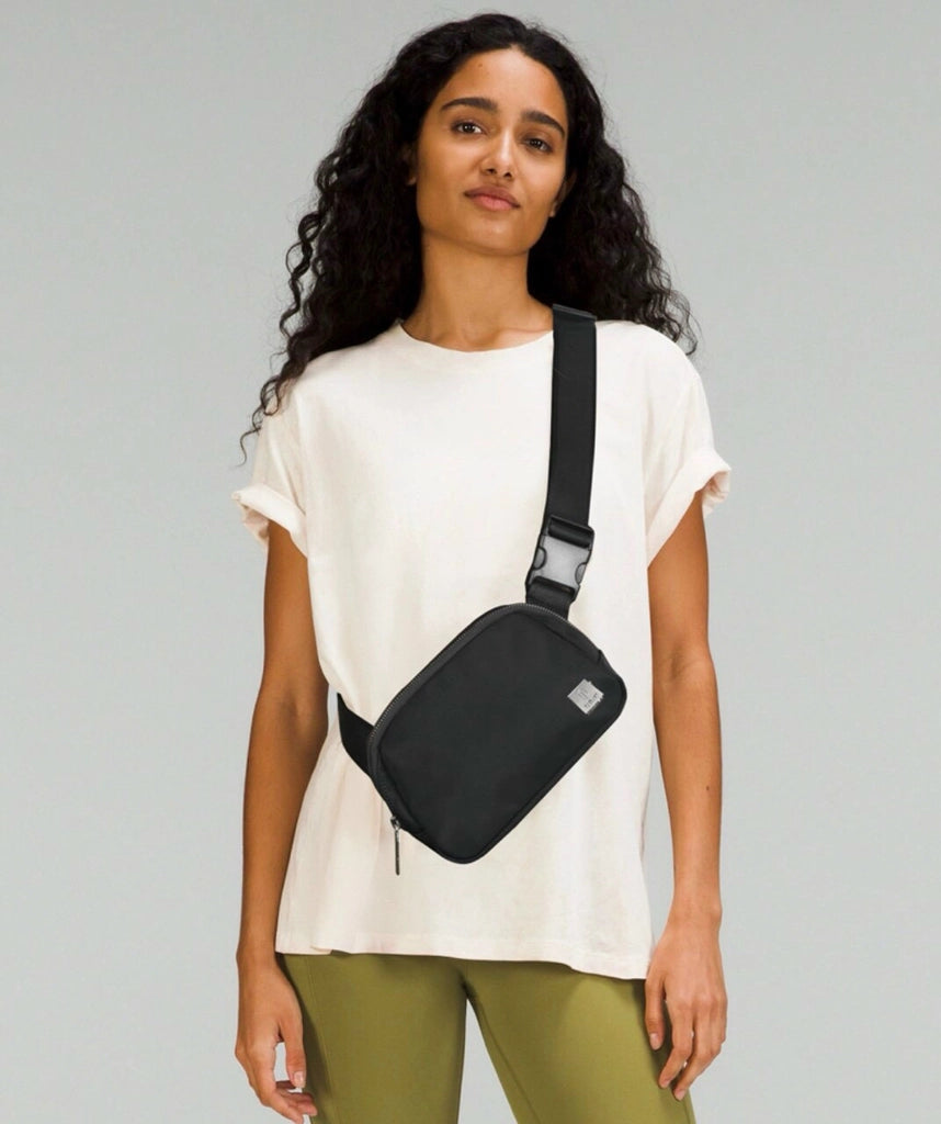 WIWU LULU CORSSBODY HAND BAG